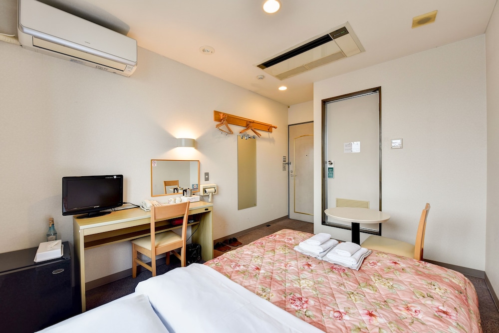 ROOM, DOUBLE BED, SMOKING