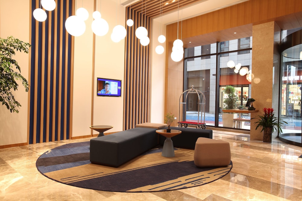 HOLIDAY INN EXPRESS XI'AN QUJIANG SOUTH 36/67