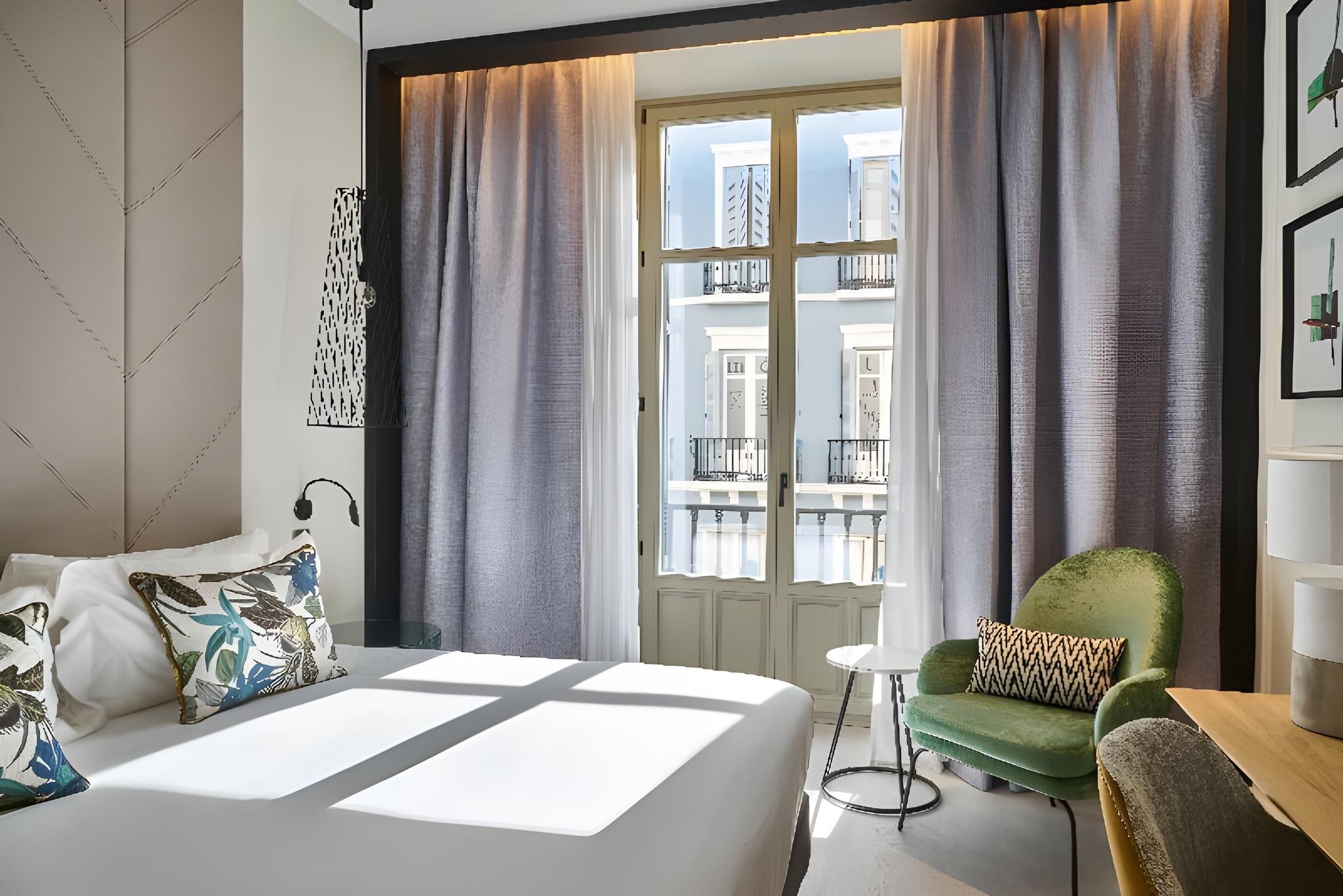 Vincci, Single, Double Bed, City View