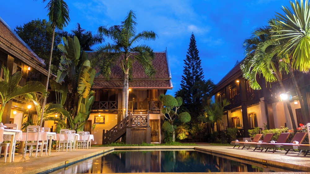 Muangthong Hotel 42/50