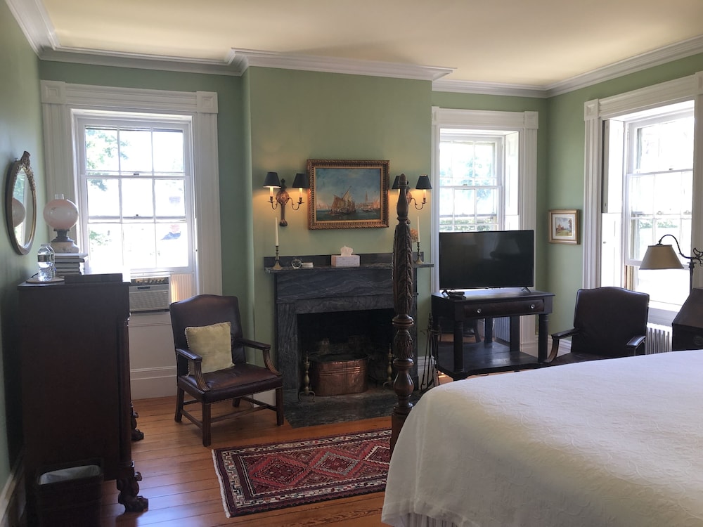 Delano Homestead Bed & Breakfast 31/64