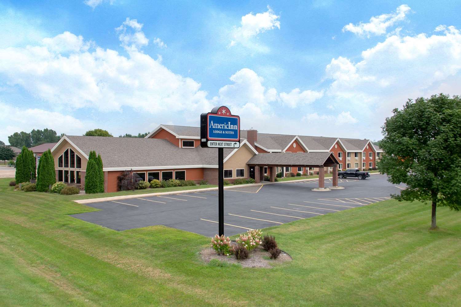 AmericInn by Wyndham New London 13/15