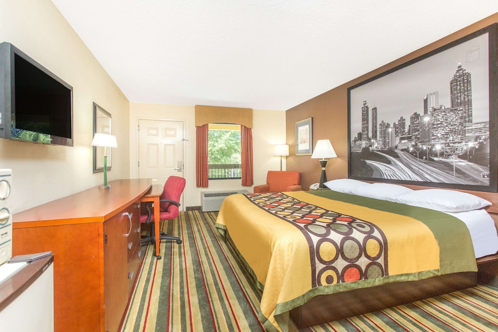Super 8 by Wyndham Dublin 10/27