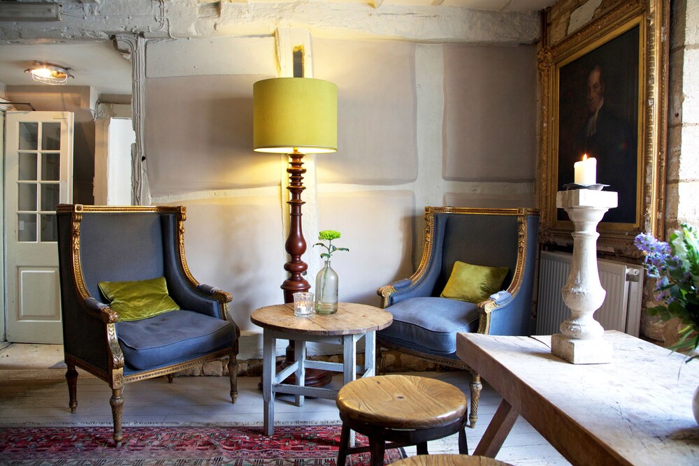 The Lion Inn 33/50