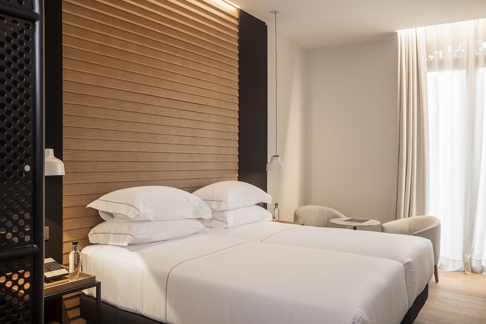 STANDARD, DOUBLE BED