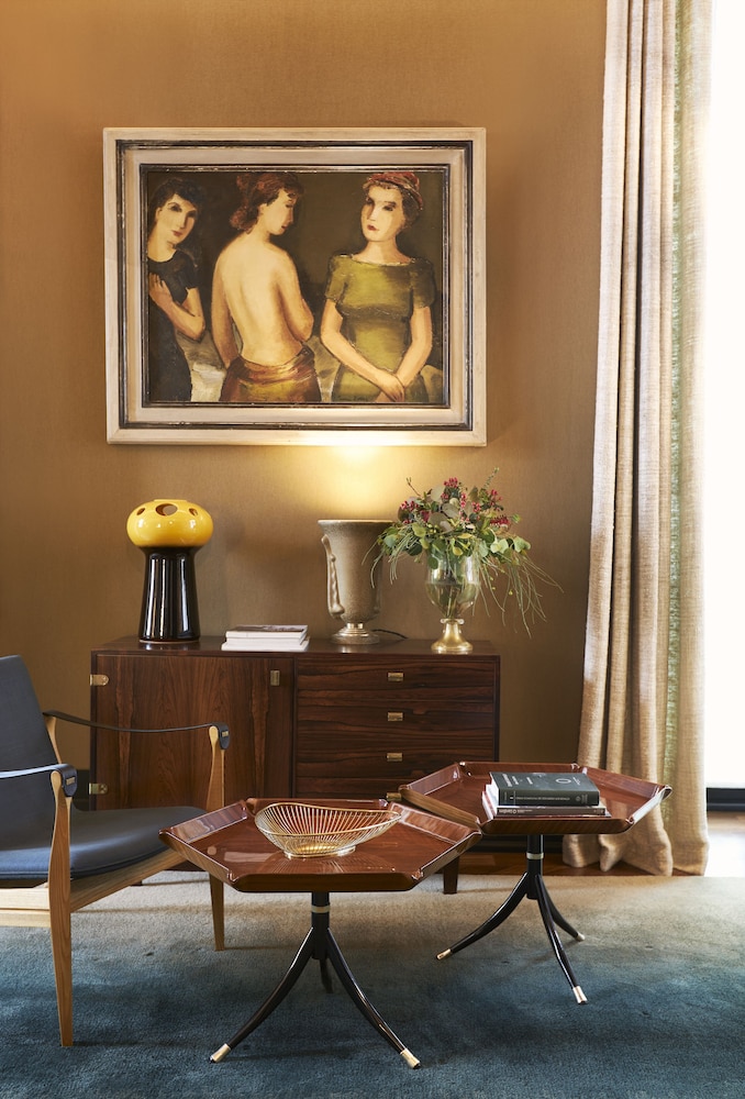 Valverde Hotel 42/46
