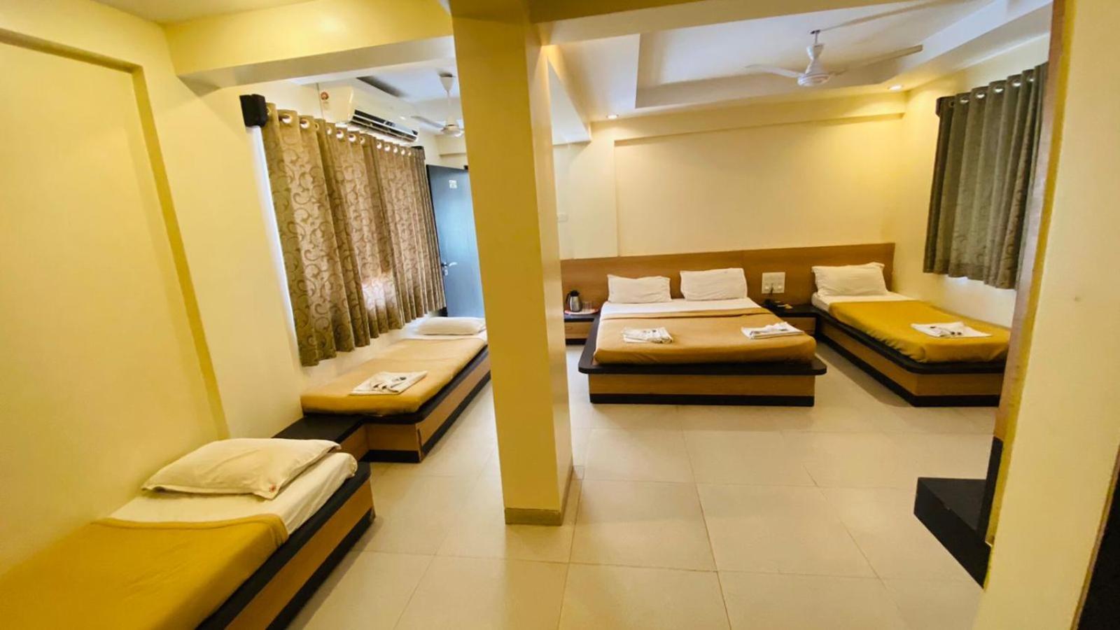 Hotel Sai Gurusthan 27/70