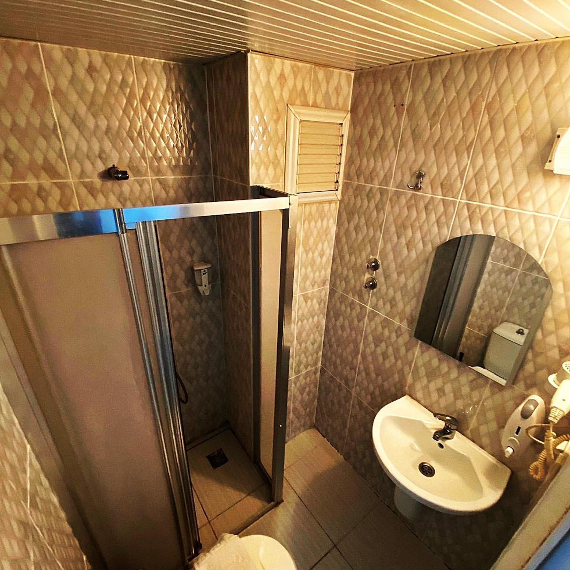 Royal Ezel Hotel 35/50