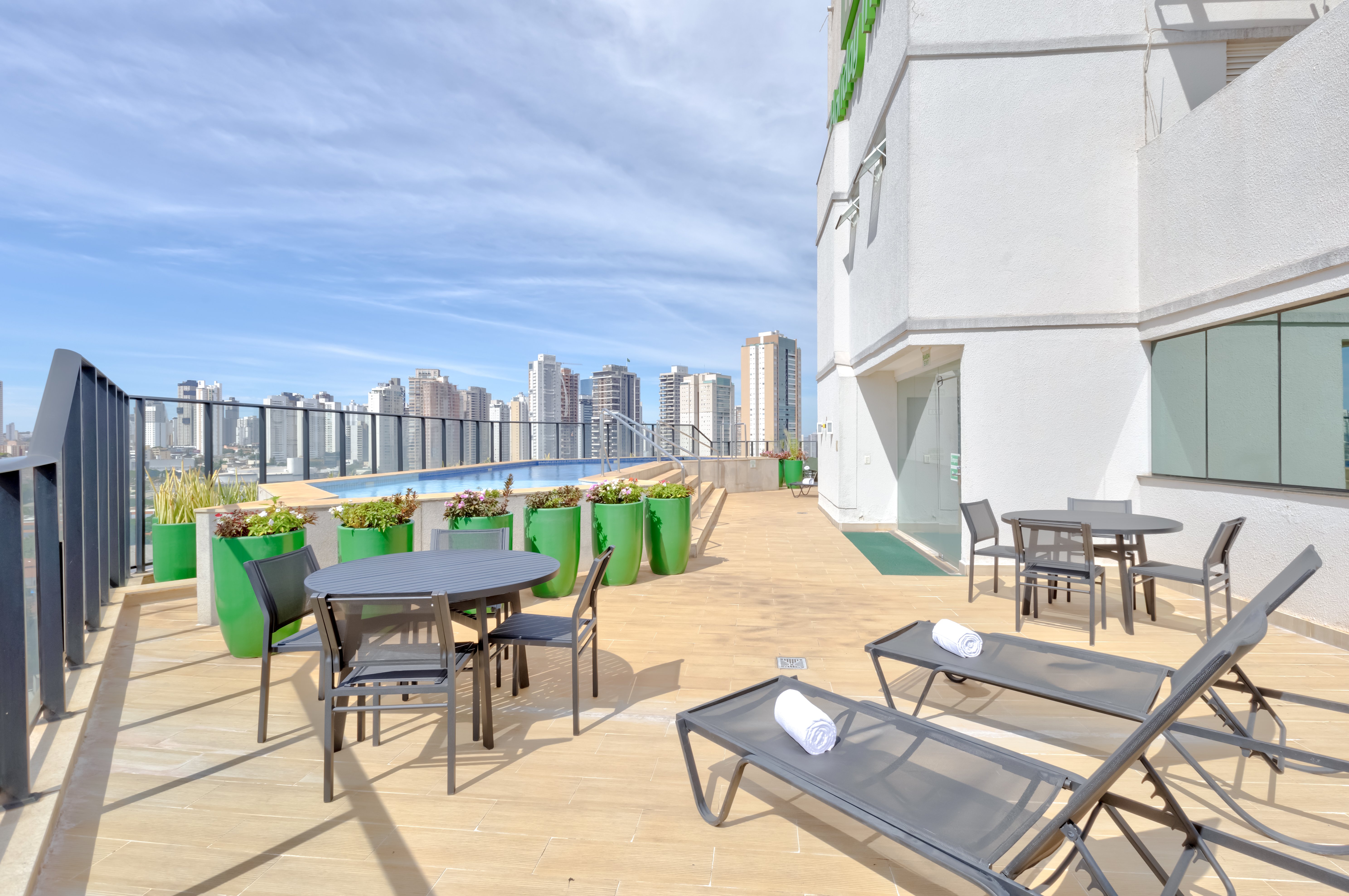 HOLIDAY INN GOIANIA 57/78