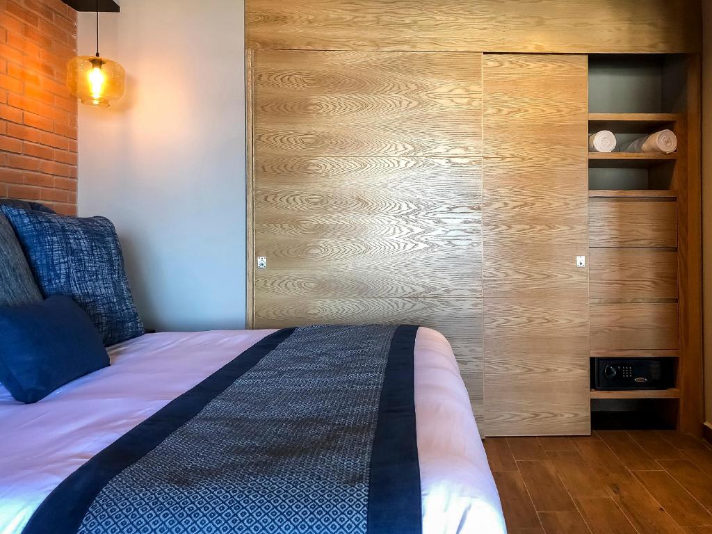Beach, Suite, King Bed, Ocean View, Near Beach