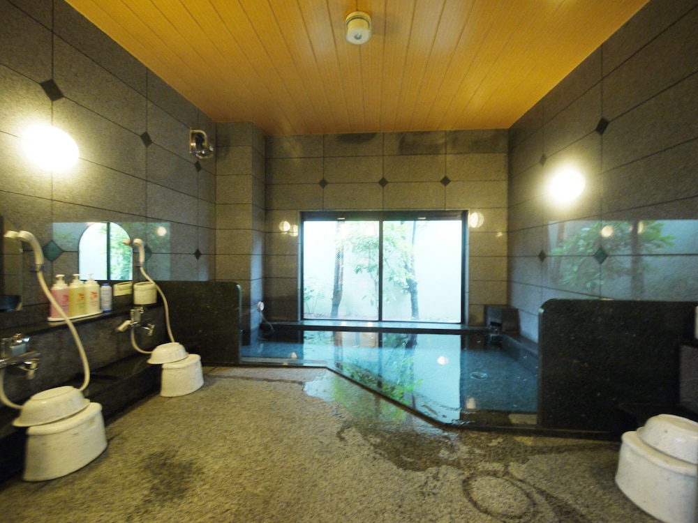 Hotel Route-Inn Mikawa Inter 26/33