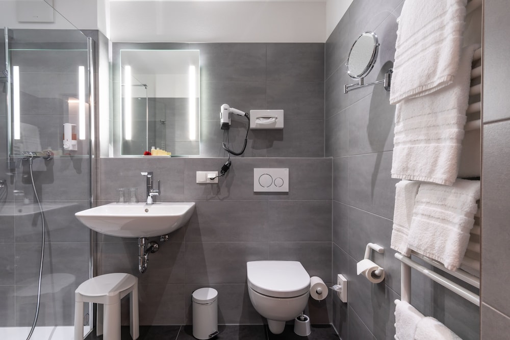 Hotel Elysee 35/37