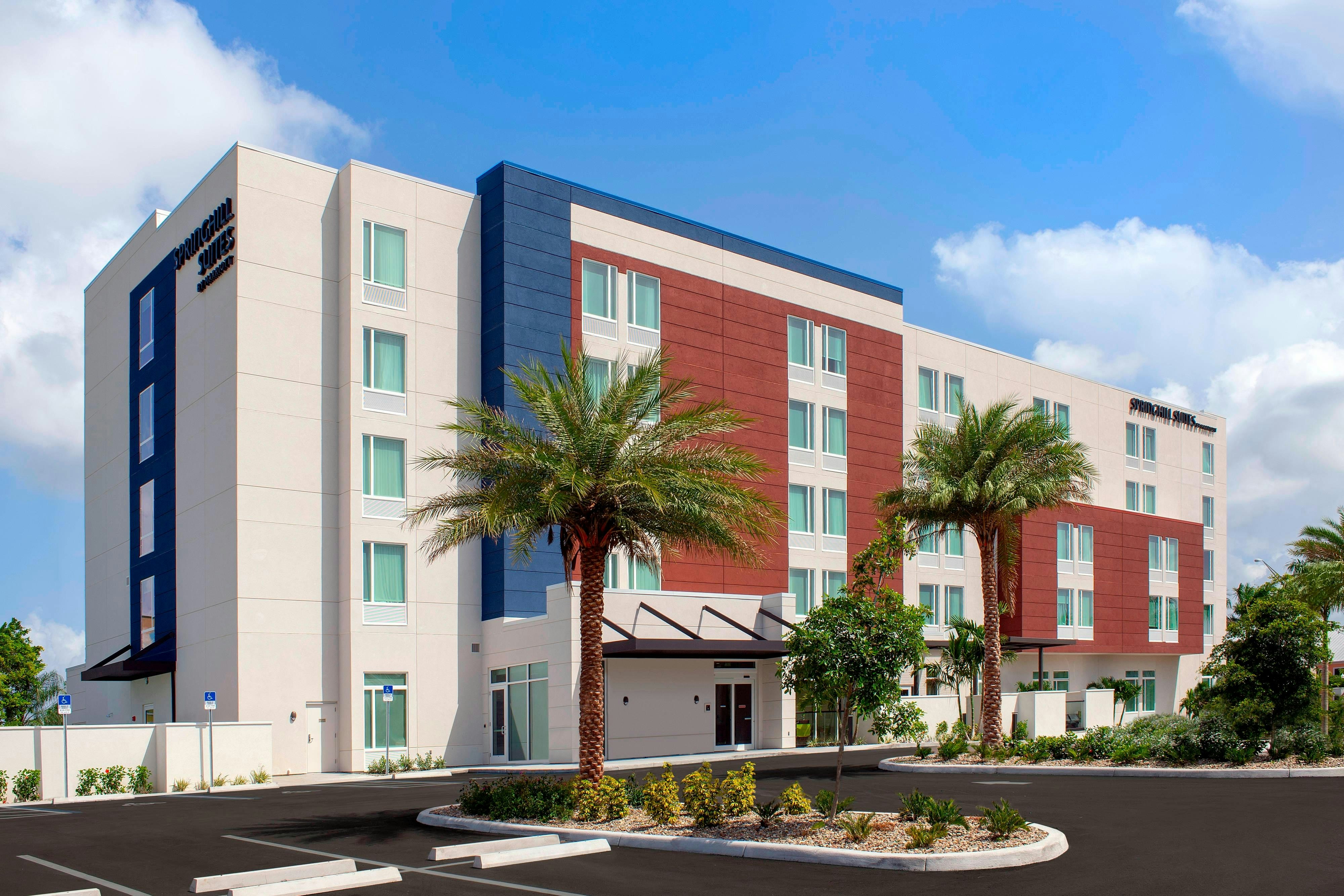 SpringHill Suites by Marriott Punta Gorda Harborside 2/35