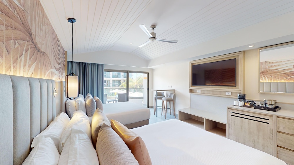Royalton CHIC Antigua, An Autograph Collection All-Inclusive Resort - Adults Only 14/56
