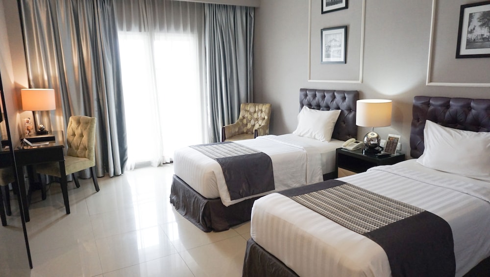Mirah Hotel 22/65