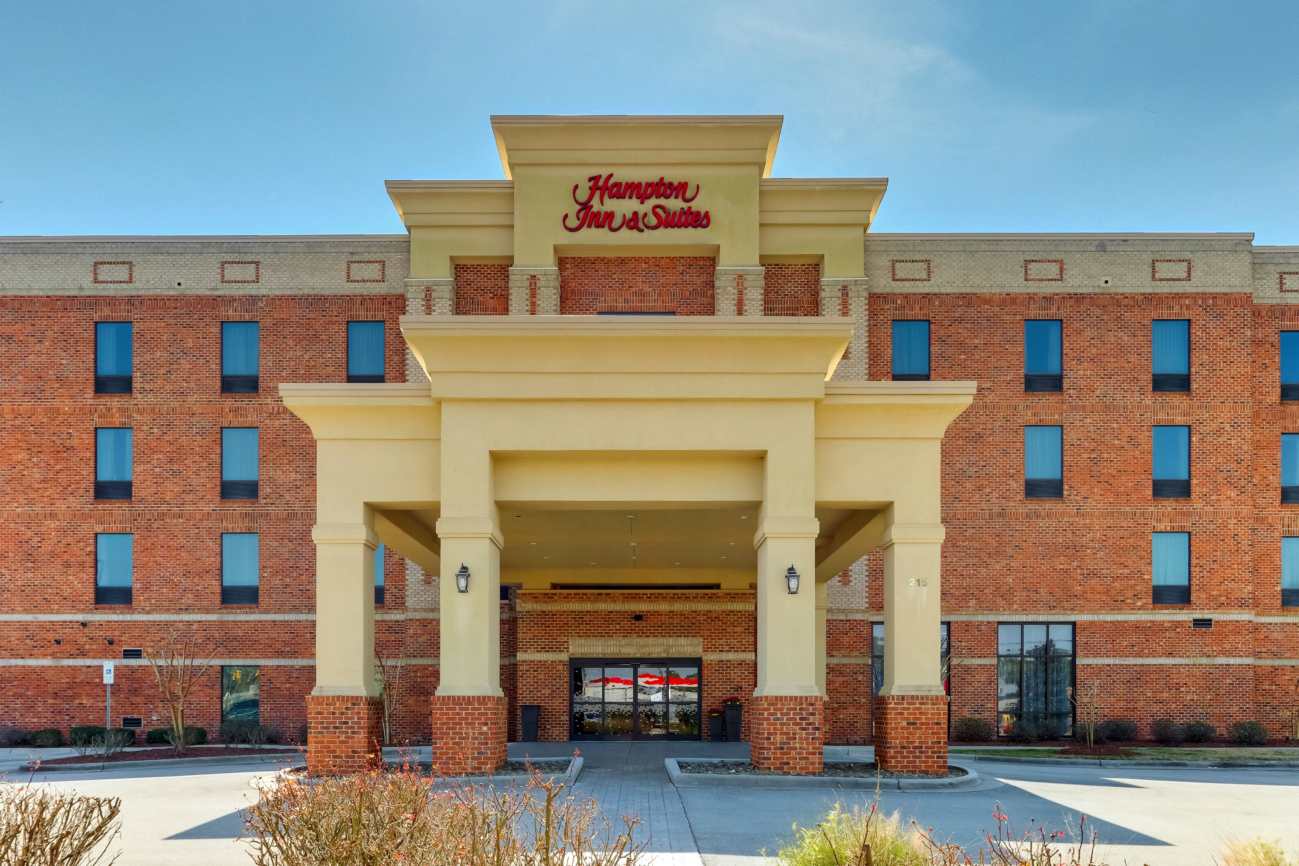 Hampton Inn & Suites Swansboro Near Camp Lejeune, NC 2/64