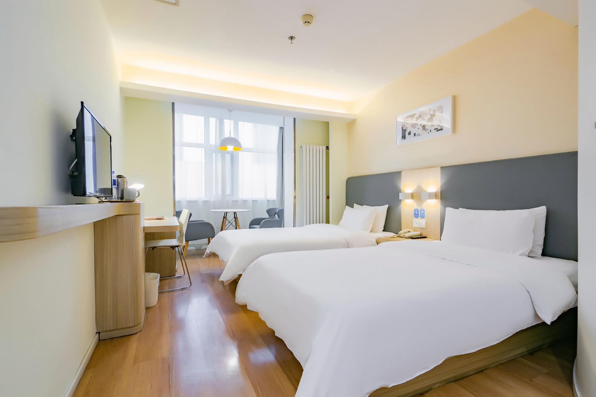 Room, Twin Beds