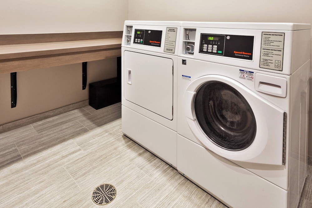 Fairfield Inn And Suites By Marriott Birmingham Colonnade 16/30