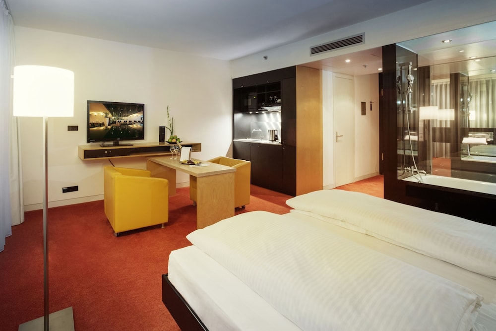 Innside By Melia Dusseldorf Seestern 9/61