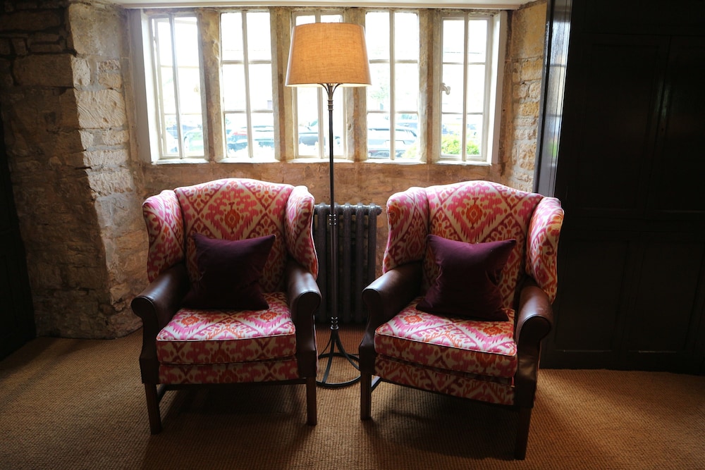 The Manor House 42/66