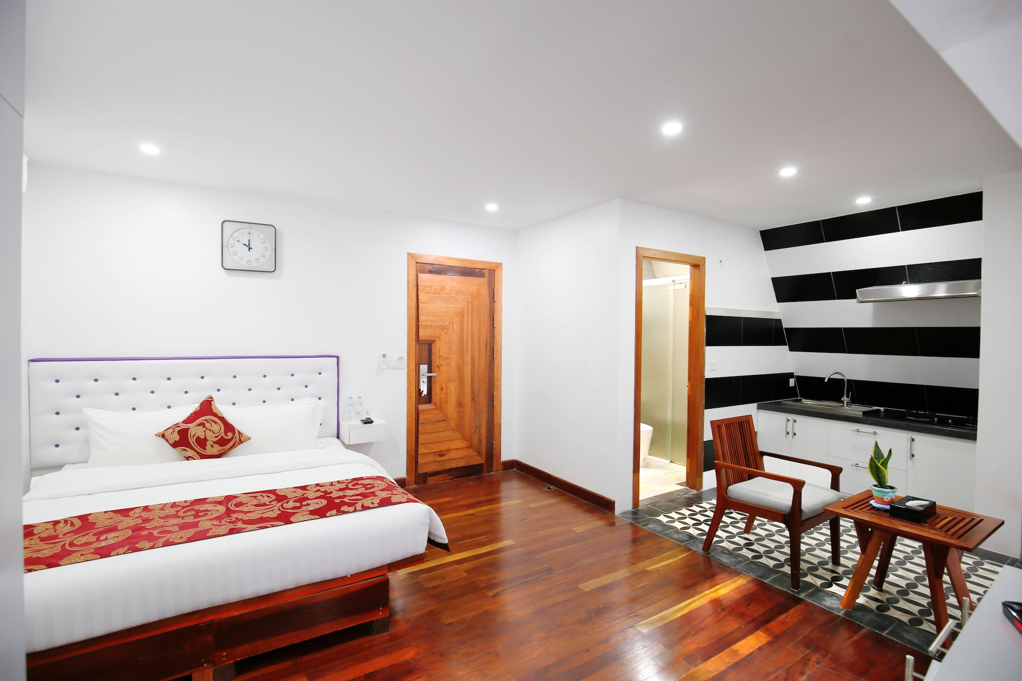 SUPERIOR, TWIN BEDS