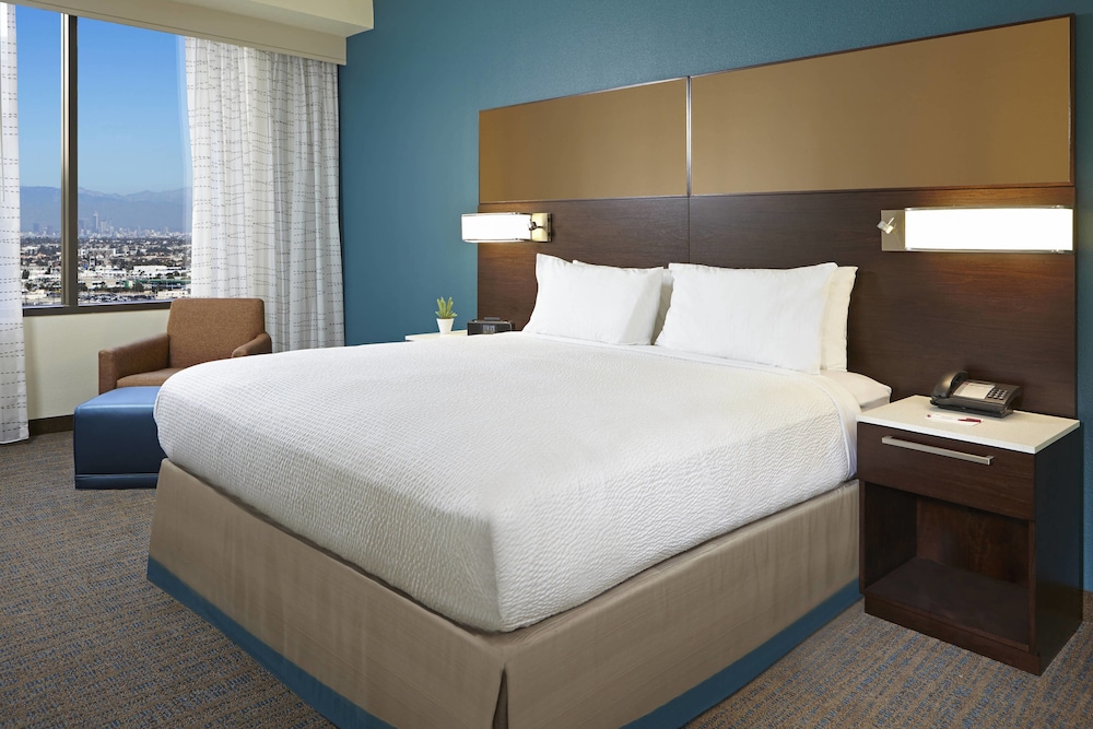 Residence Inn by Marriott Los Angeles LAX/Century Boulevard 12/51