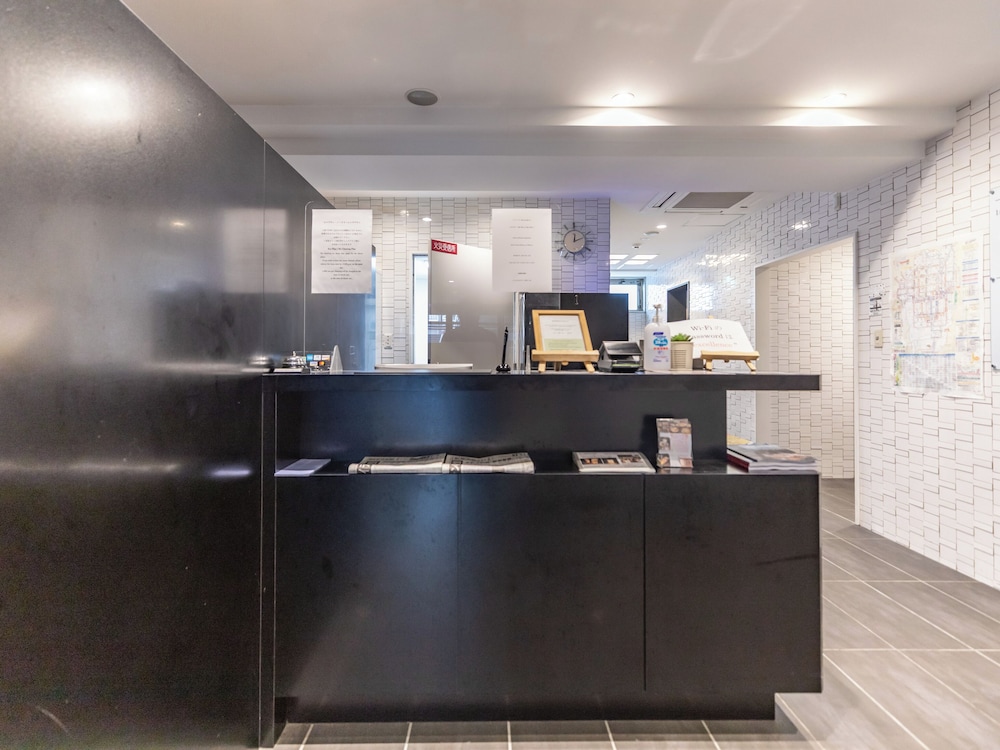 Hotel Excellence Enmachi Ekimae 6/42