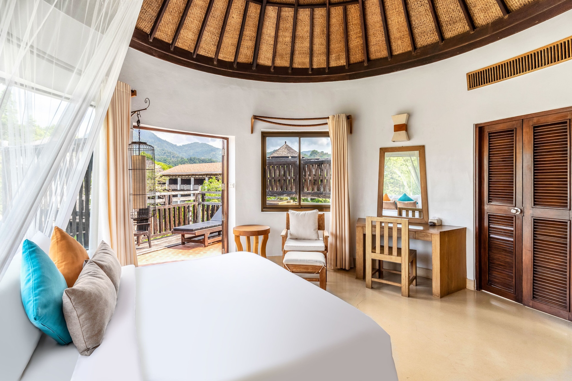 Ana, Top, King Bed, with View, Plunge Pool