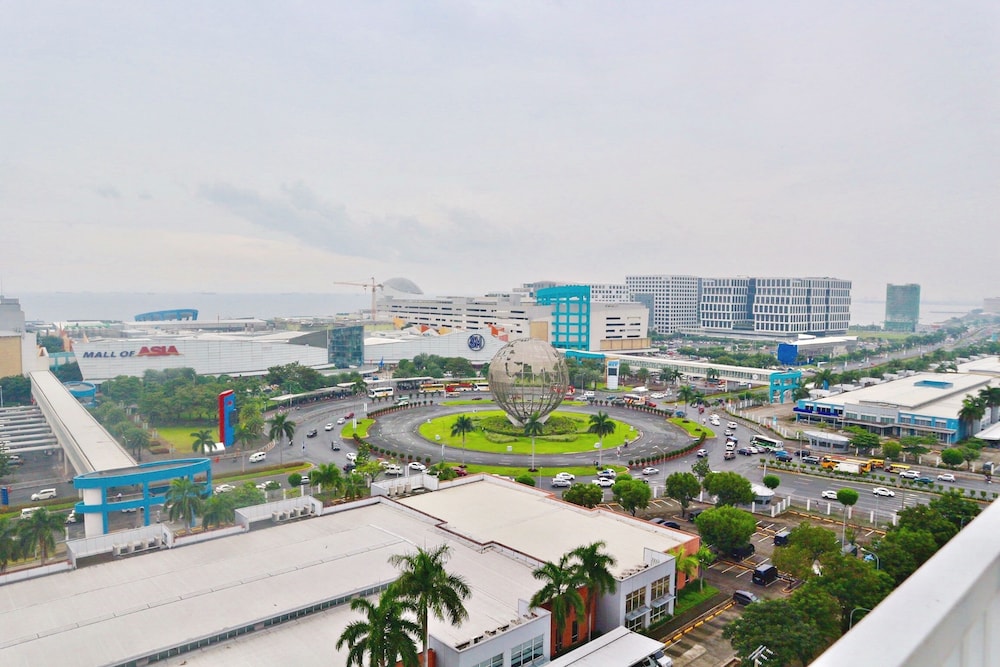 Condodeal At Sea Residences 8/52