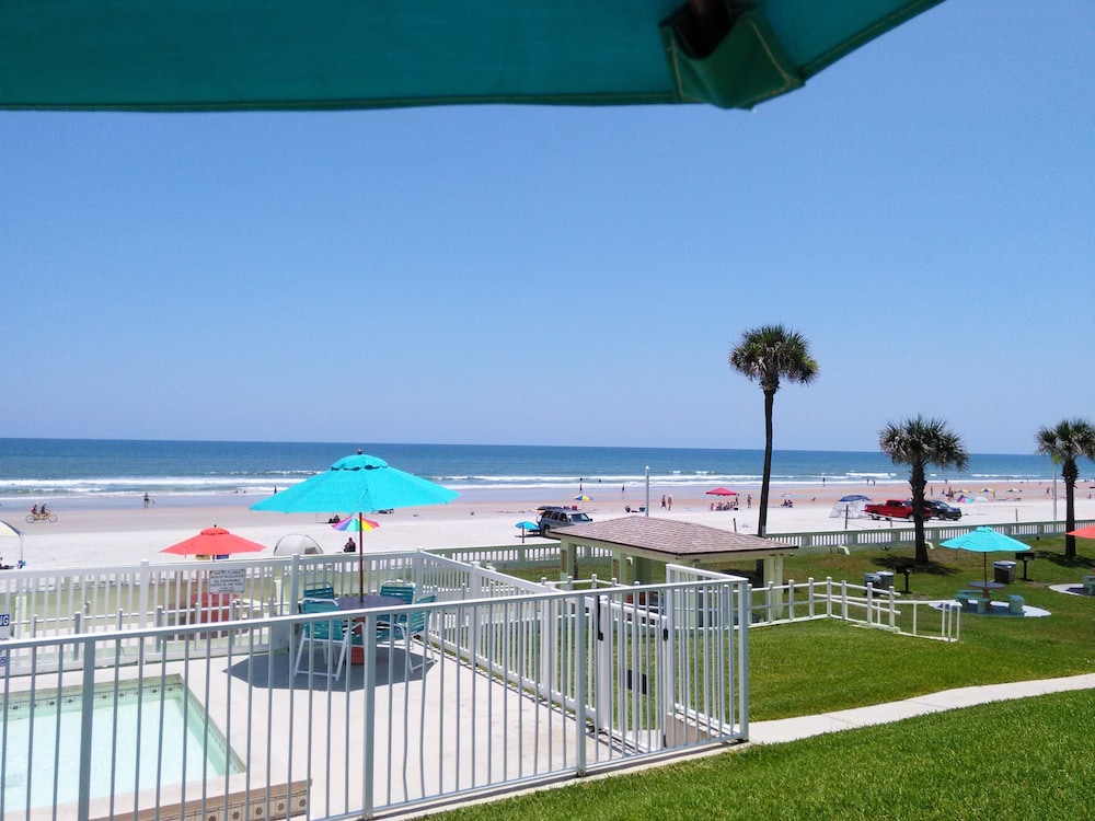 El Caribe Resort & Conference Center 58/65