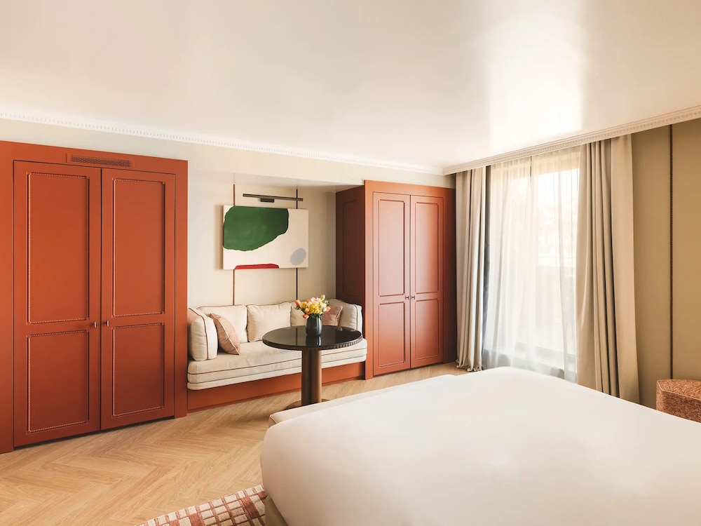 JUNIOR SUITE, EXECUTIVE