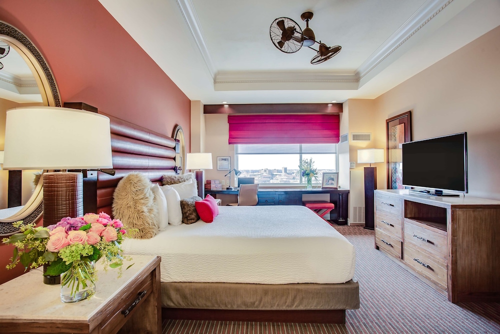 Overton Hotel And Conference Center 24/66