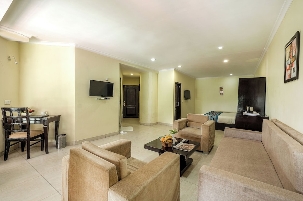 Hotel Ck International 42/50