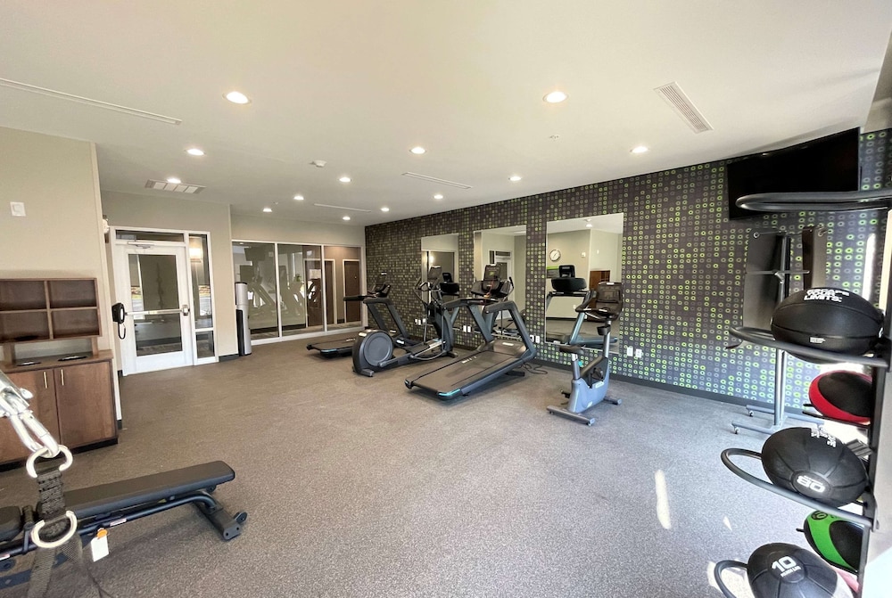 La Quinta Inn and Suites by Wyndham Valdosta 15/35