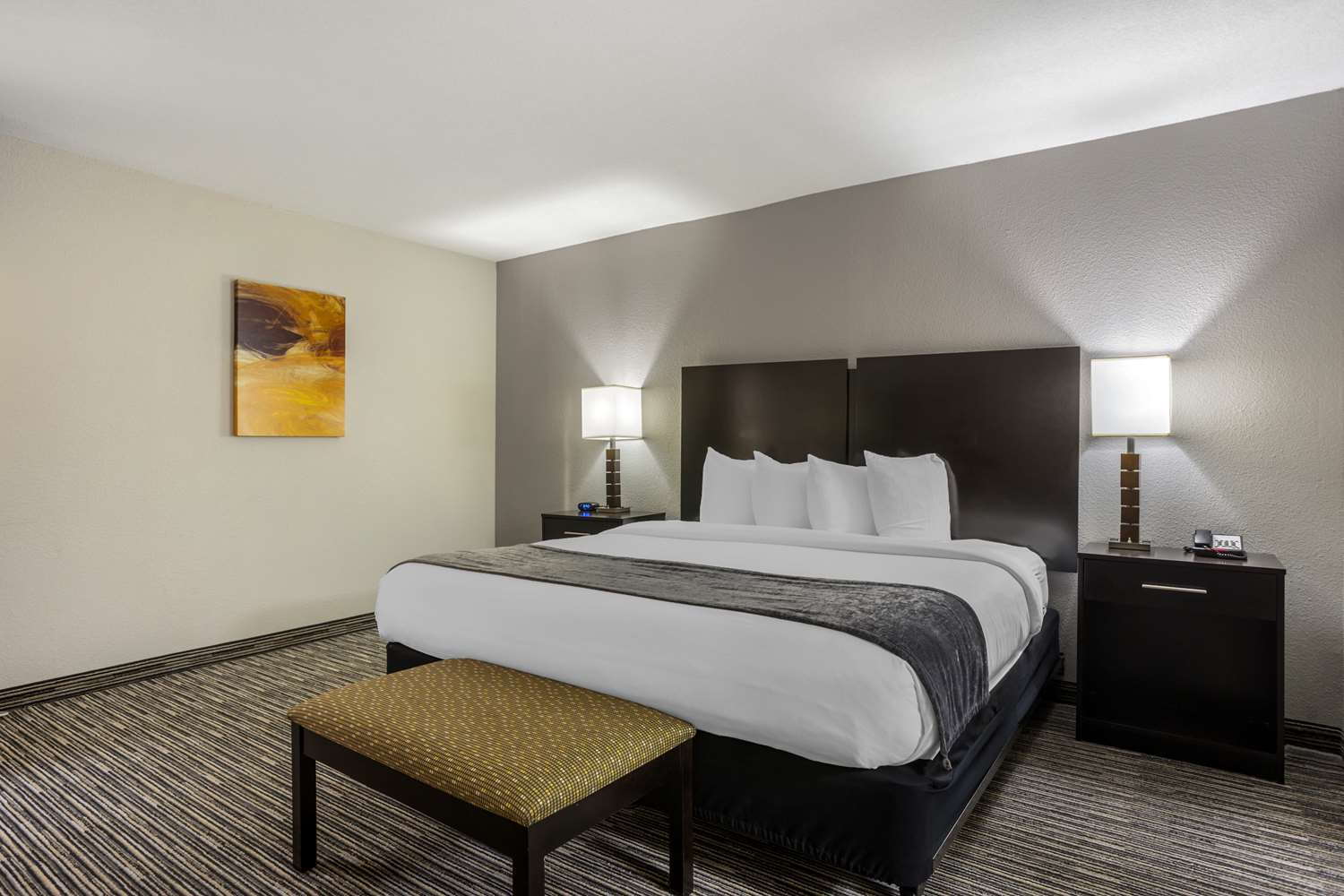 Suite, King Bed, Dining Area, Working Area