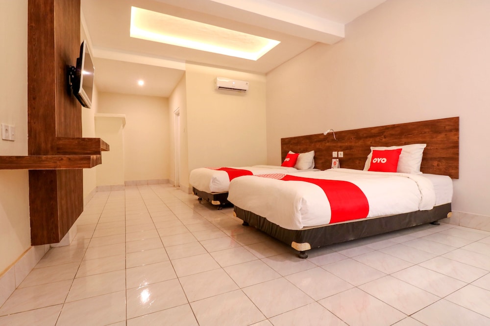 OYO 1384 Pulau Bali Hotel 18/29