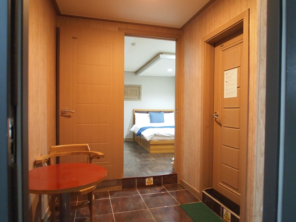 Hostel J Stay 13/36