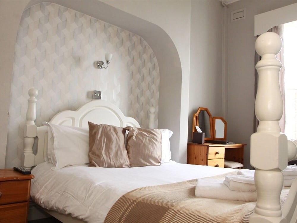 The Queens Hotel Lytham 24/64