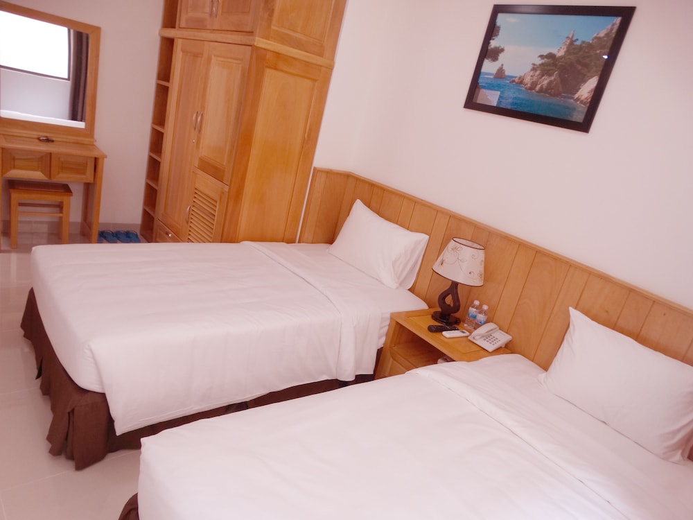 Royal Hotel Nha Trang 11/55