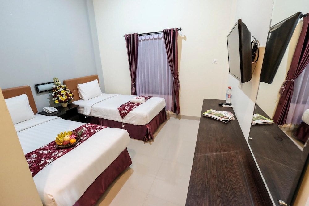 Malioboro Garden Hotel 24/40