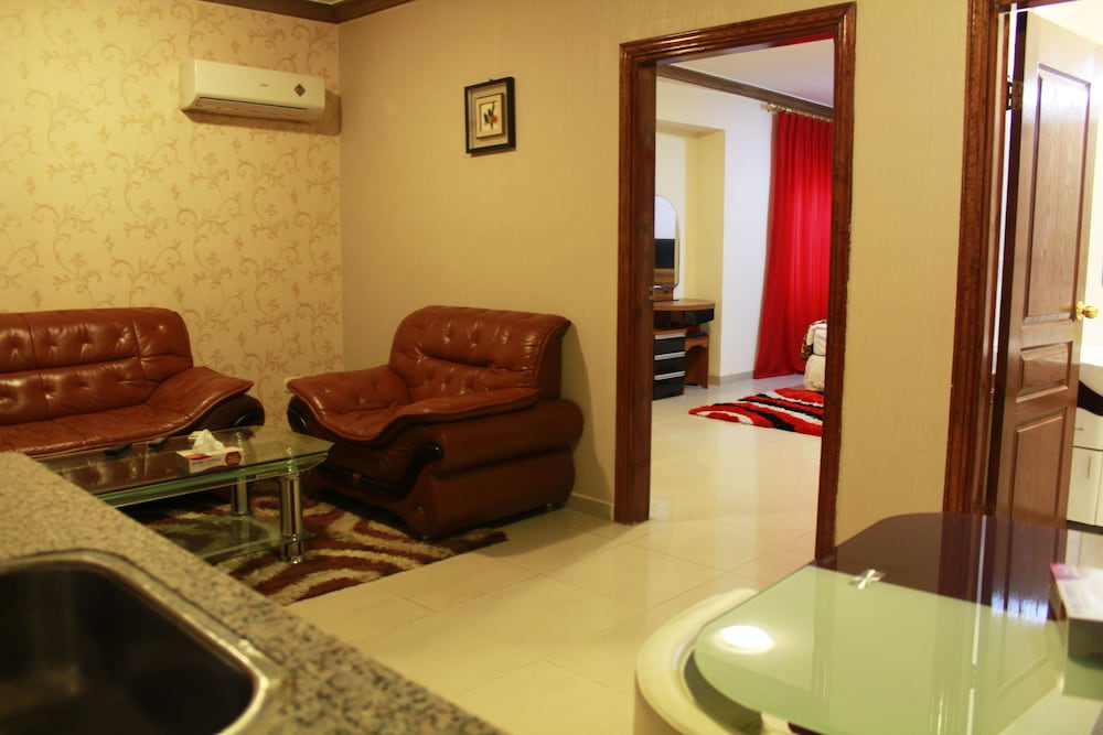 Sedrh Hotel 15/30