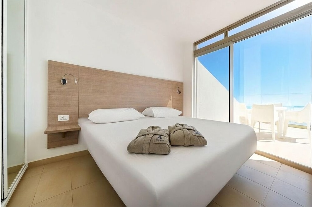1 BEDROOM, PREMIUM, APARTMENT, SEA VIEW, HIGH FLOOR
