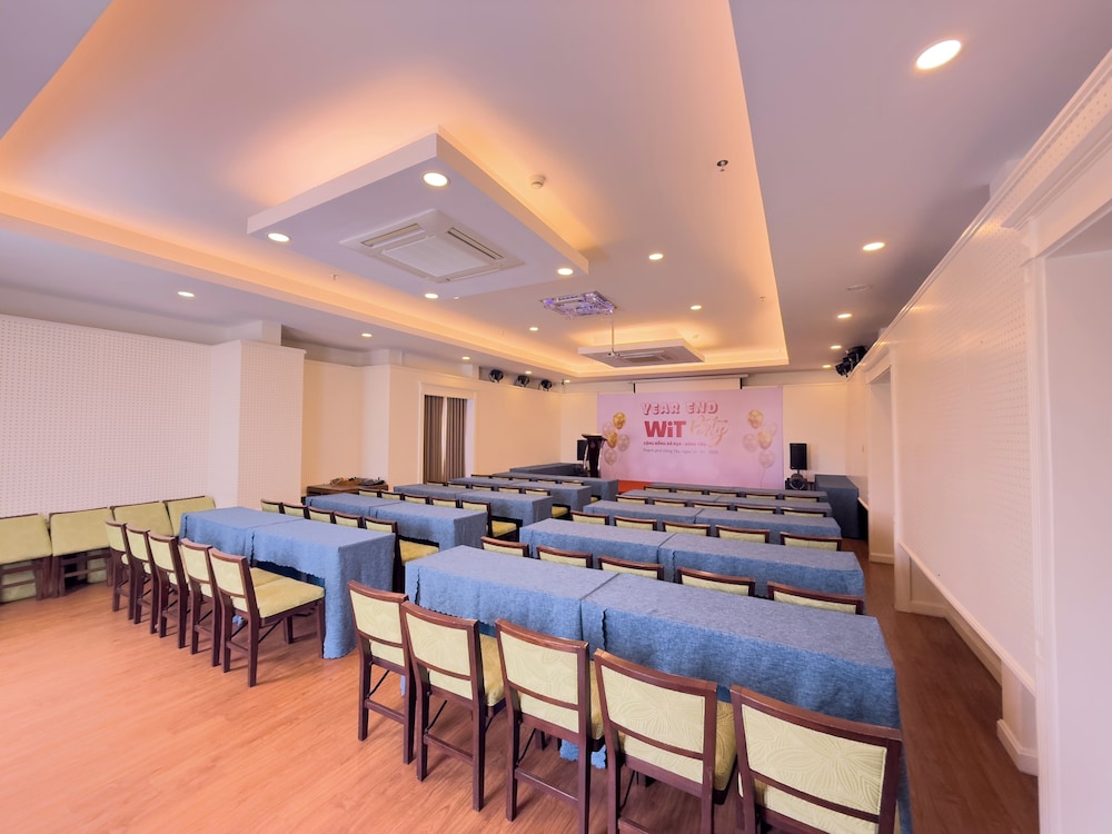 Phoenix Hotel Vung Tau 62/72