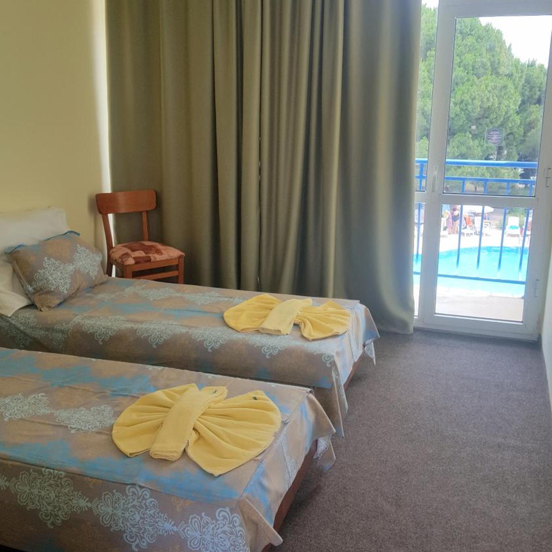 Balaton Hotel 19/52