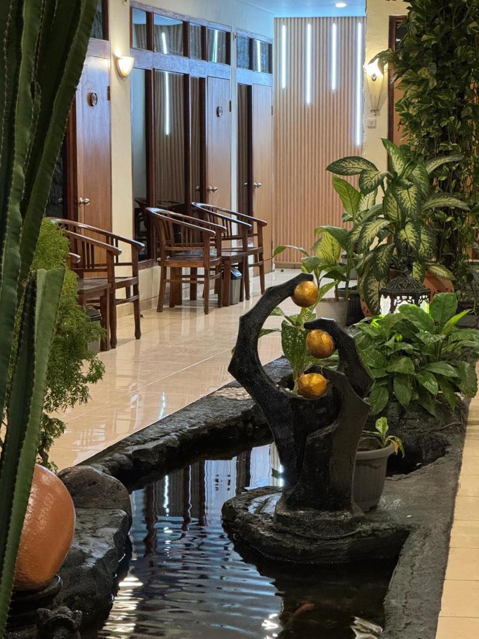 Hotel Priangan 26/50