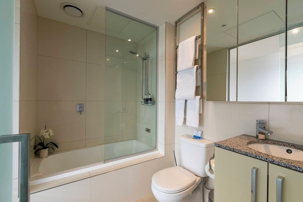 MainStay Suites Hawthorn 47/48