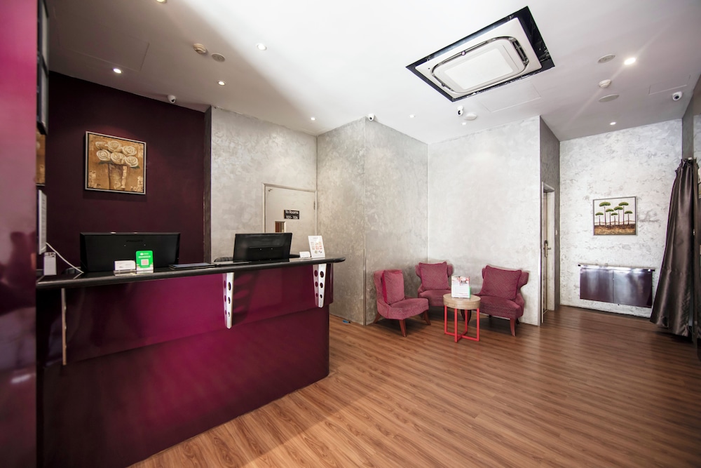 Fragrance Hotel - Balestier 8/64