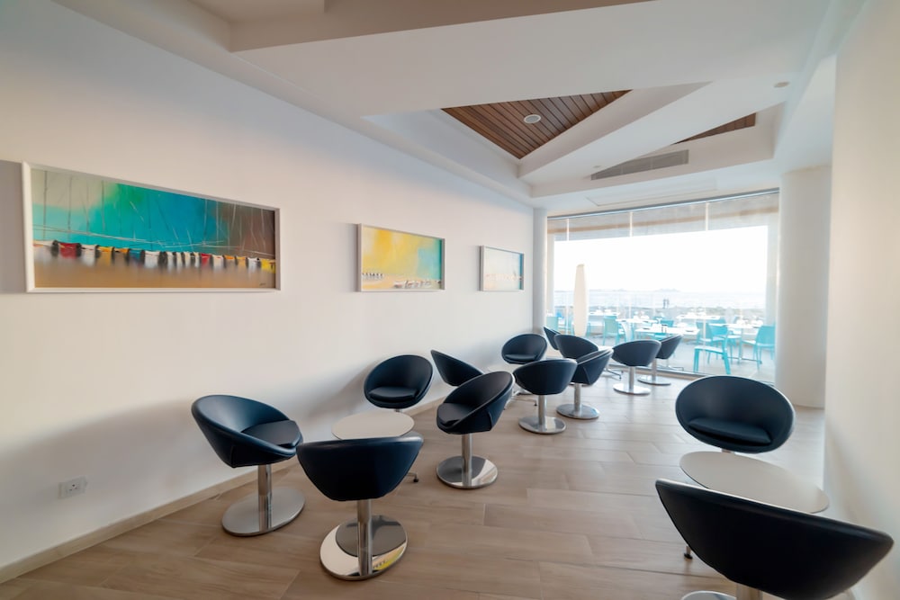 Ramla Bay Resort 62/72