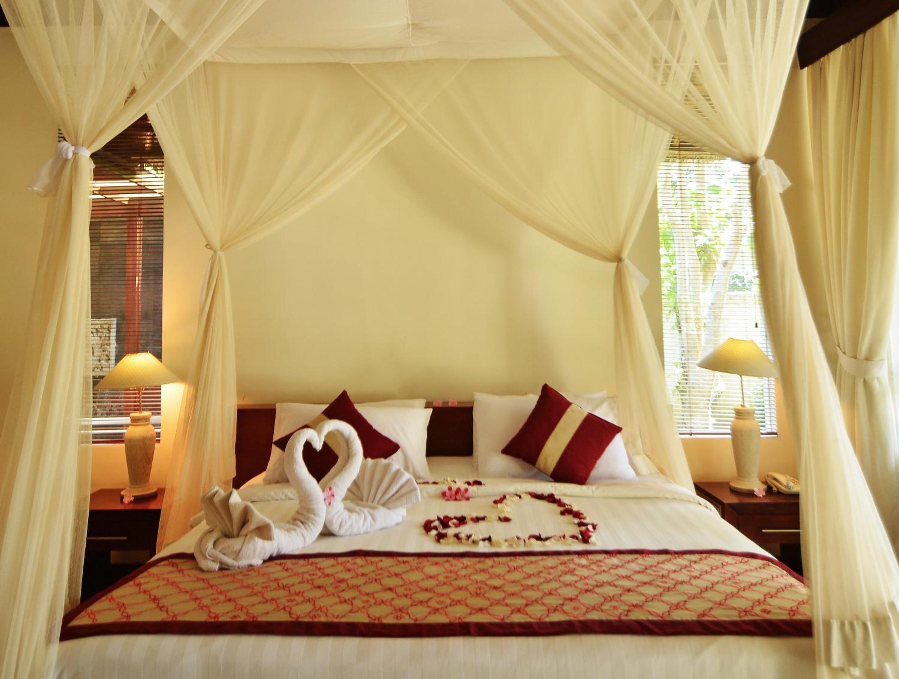 1 BEDROOM, VILLA