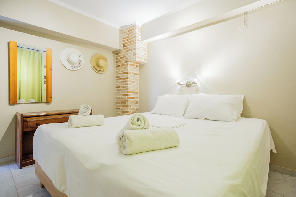Rose Club Hotel 15/50